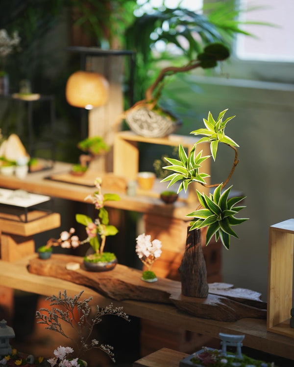 Bear Wood - Oasis (Faux Plants)