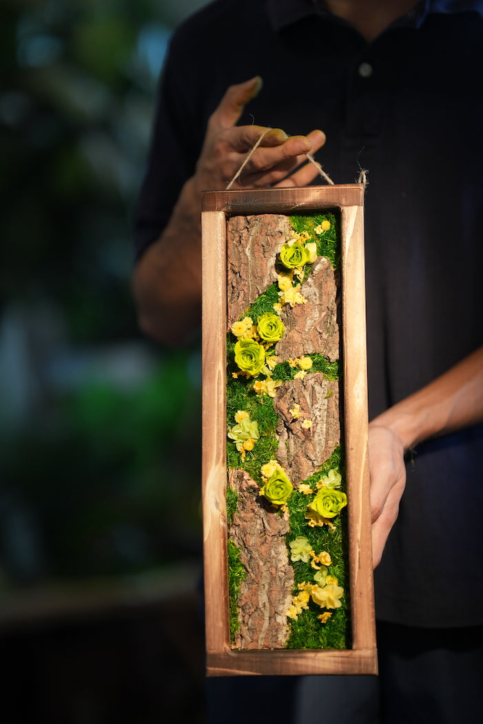 Children of the Forest - Wall Hanging edition - Mini Rose (Preserved Plants)