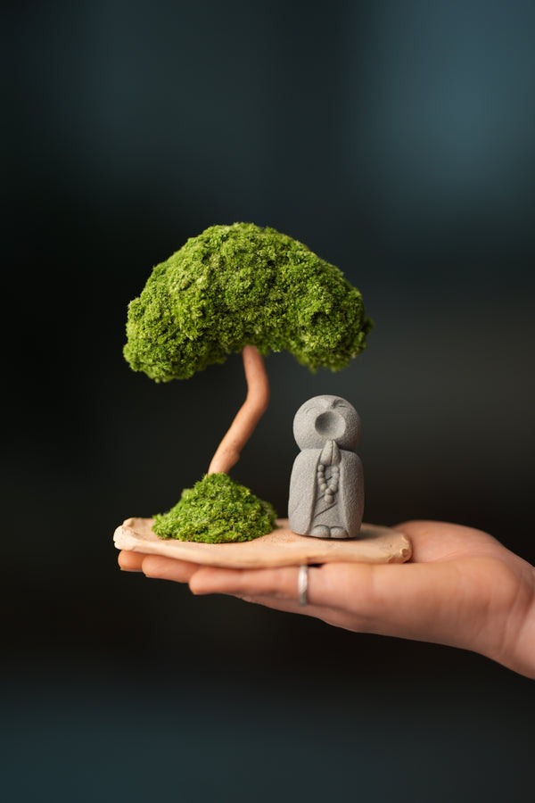 A Small Tree in the East - Classic - Journeyman (Preserved Plants)