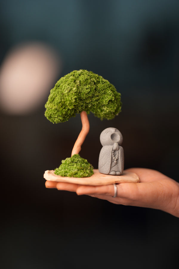 A Small Tree in the East - Classic - Journeyman (Preserved Plants)