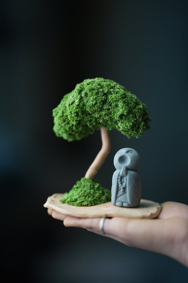 A Small Tree in the East - Classic - Journeyman (Preserved Plants)