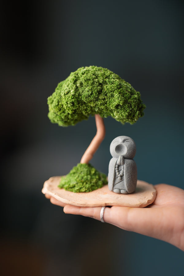 A Small Tree in the East - Classic - Journeyman (Preserved Plants)