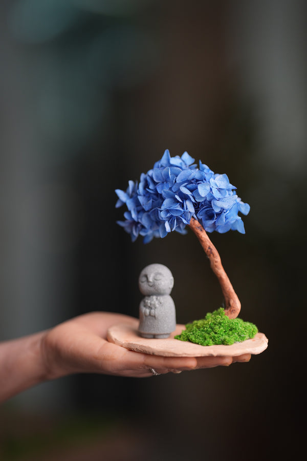 A Small Tree in the East - Blue Dream - Journeyman (Preserved Plants)