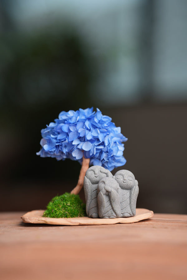 A Small Tree in the East - Blue Dream - Trio of No Evil (Preserved Plants)