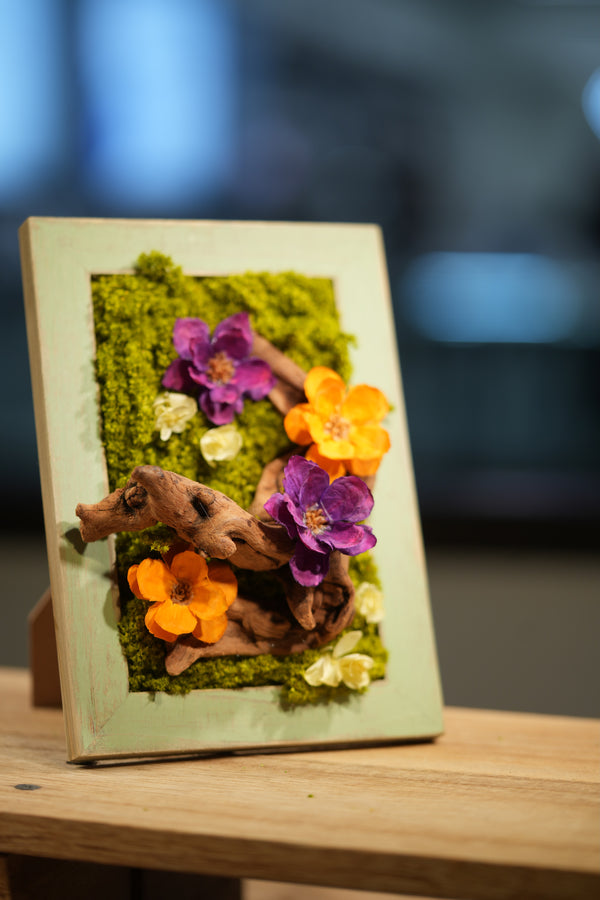 Children of the Forest - Charm - Standing Frame