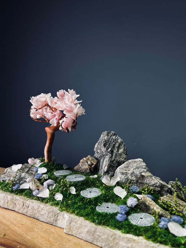 Violet Hill - Sakura edition - Large version (Preserved Plants)